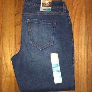 Boyfriend fit capris